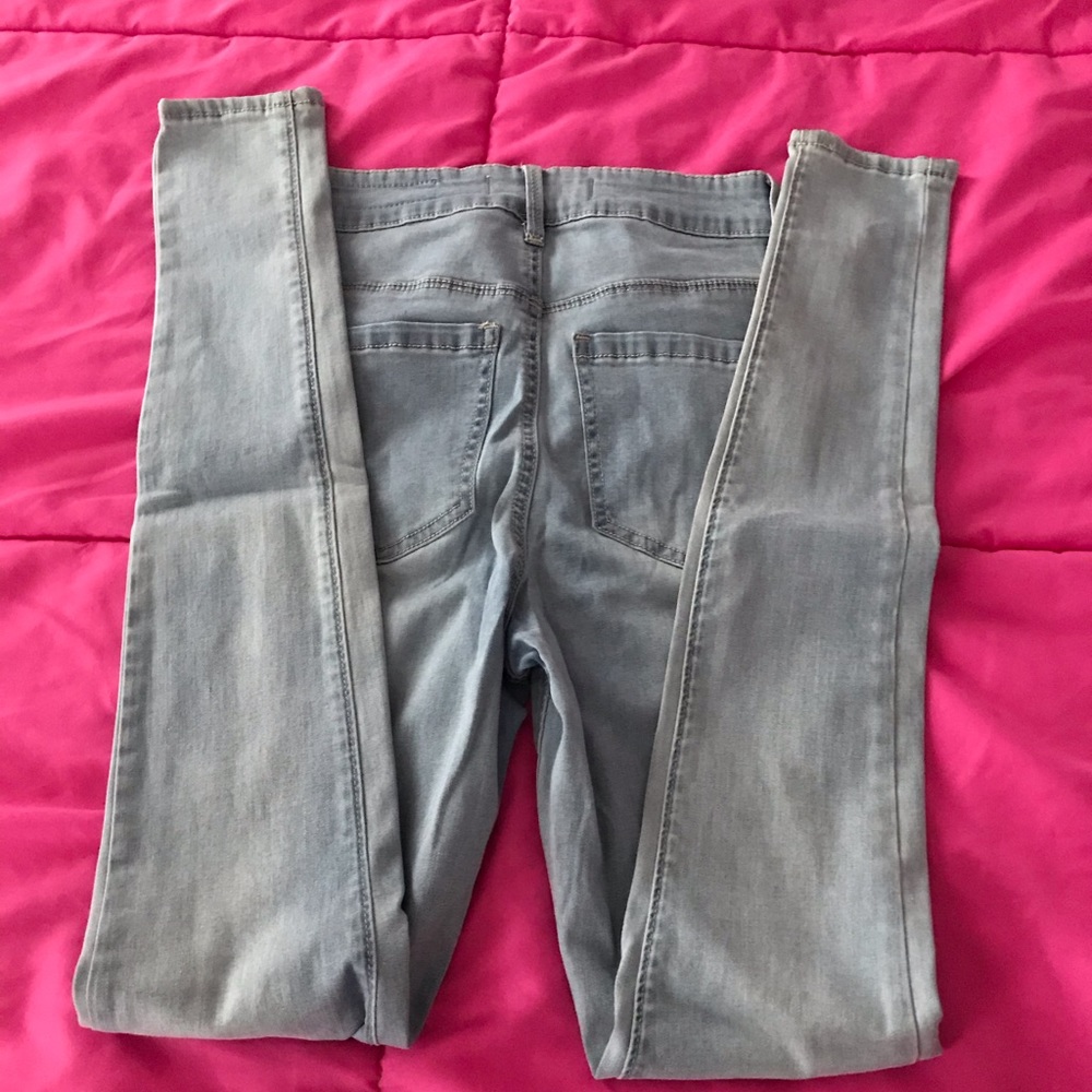 Bullhead Jeans - Picture 2 of 2